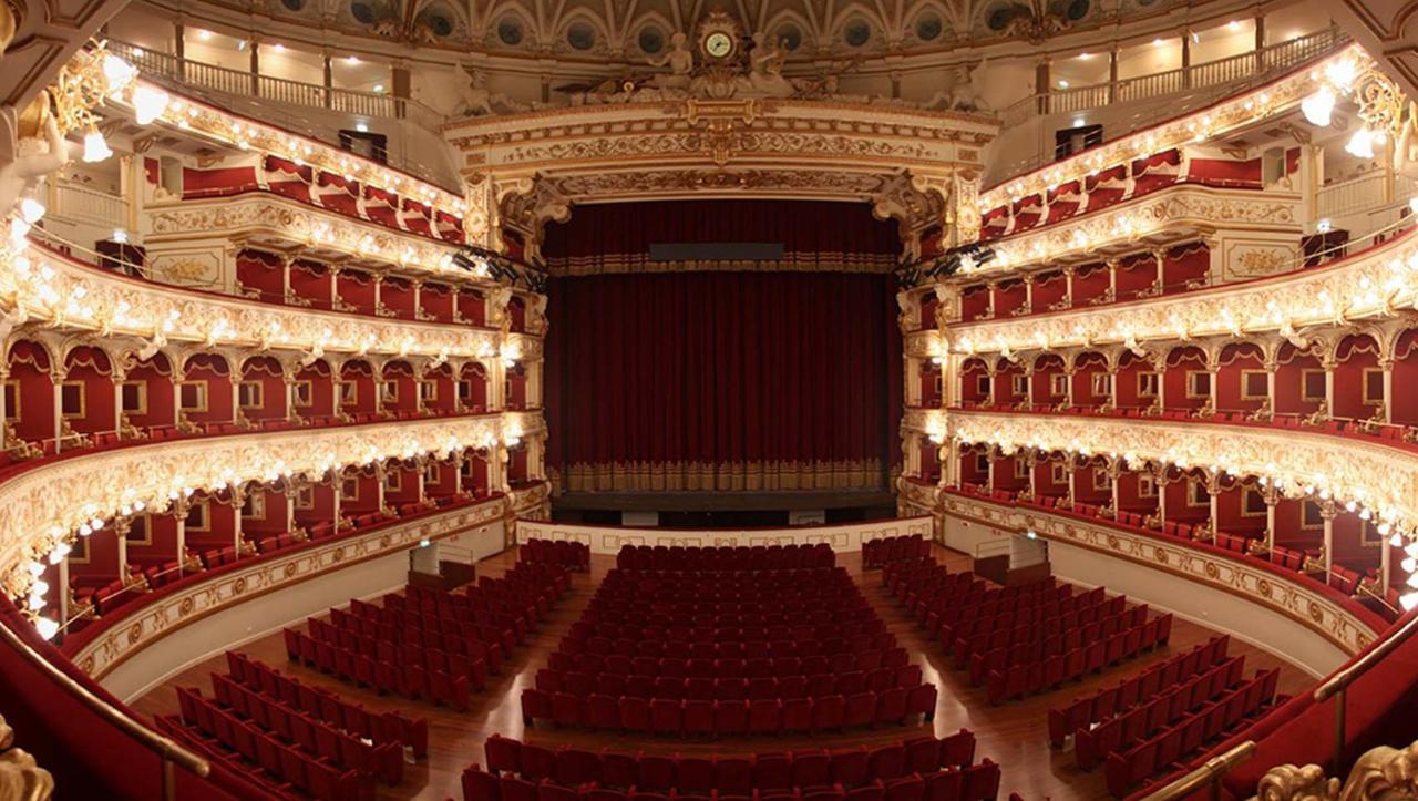 Bed and Breakfast Residenze Unita D'Italia Бари Экстерьер фото