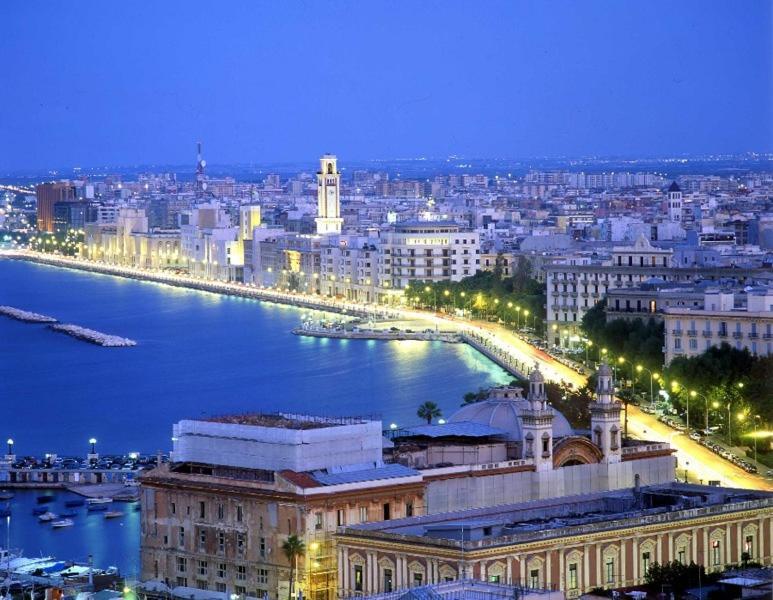 Bed and Breakfast Residenze Unita D'Italia Бари Экстерьер фото